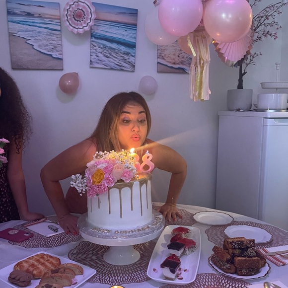 Meet your Posher, Maydel - Picture 12 of 15